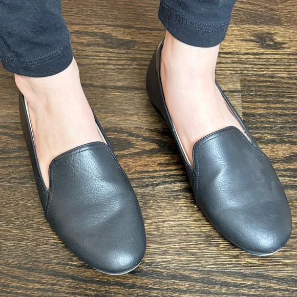 Naturalizer Soul Flats / Loafers in Black, Size 6.5 - Picture 2 of 5